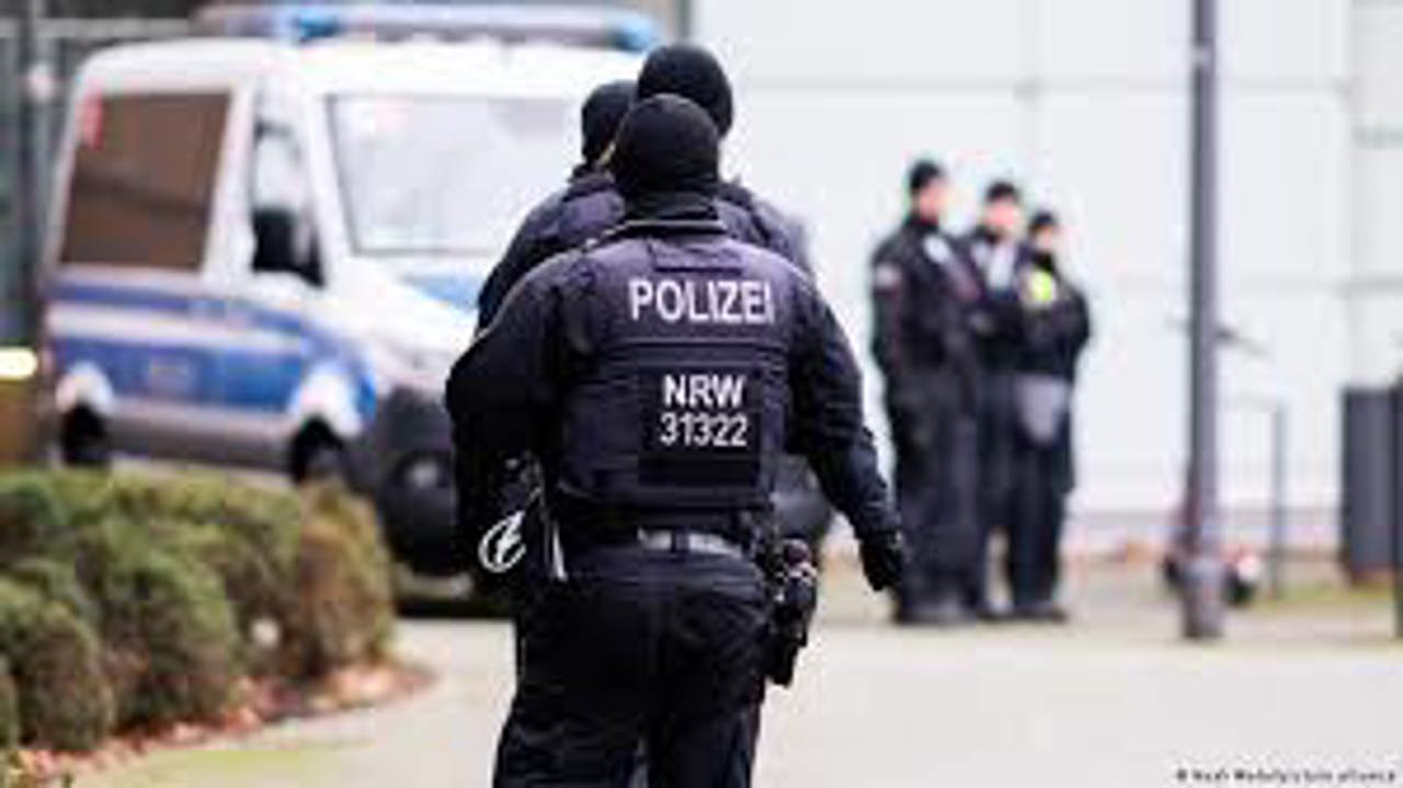 Выстрелы в Кёльне: два человека тяжело ранены, стрелок задержан