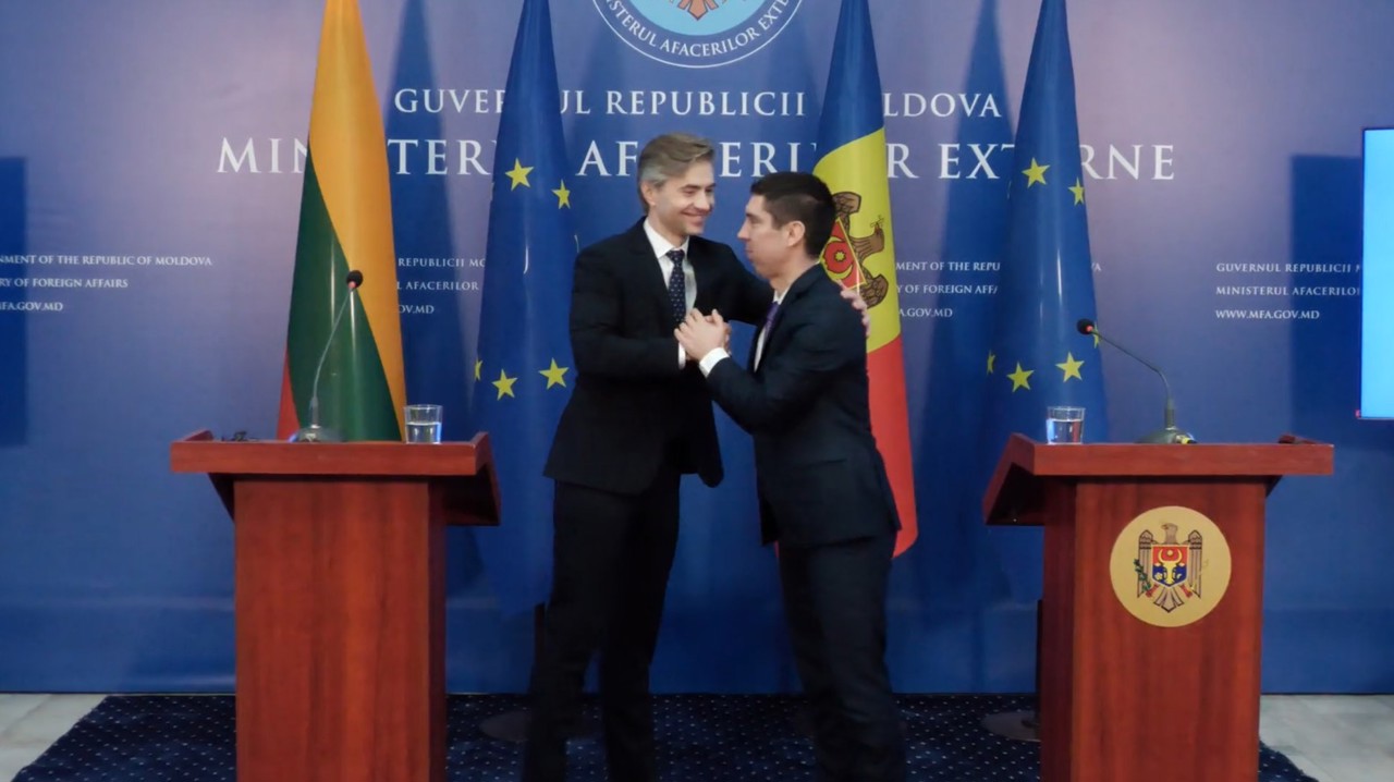 Moldova and Lithuania to launch direct flights amid closer security ties