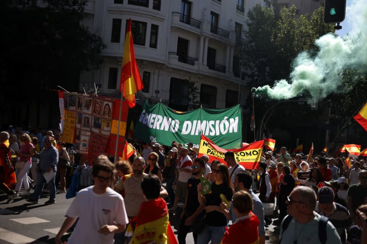 Madrid | Zeci de mii de persoane au cerut demisia premierului Pedro Sanchez