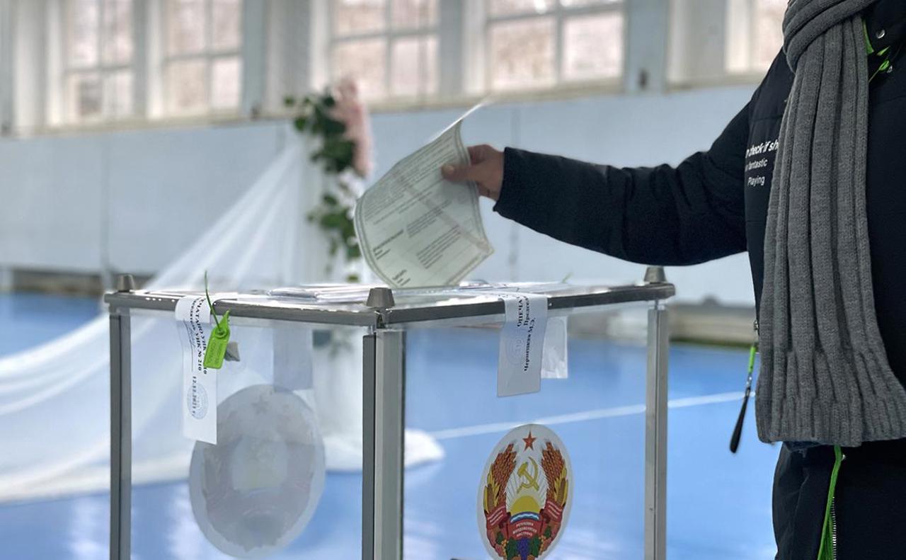 Alegeri „mimate” la Tiraspol: locuitorii din stânga Nistrului, chemați să participe la o așa-zisă „votare anticipată”