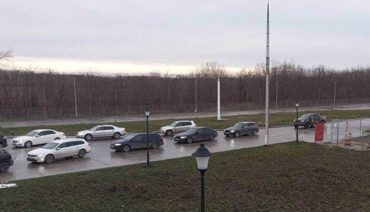 Se traversează fără dificultăți la toate punctele de trecere din țară 