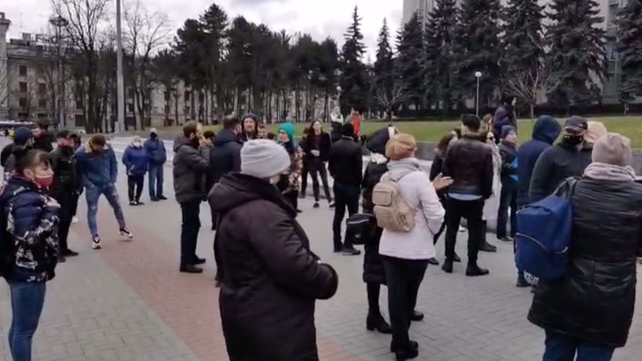 Блок коммунистов и социалистов организовал акцию протеста против правительственной политики 