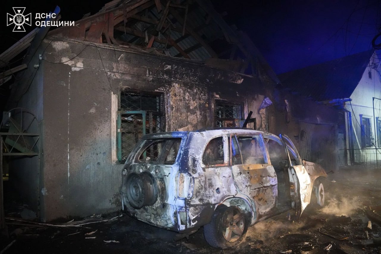 Orașul Odesa, atacat cu drone rusești: doi răniți, mai multe clădiri avariate, printre care un liceu