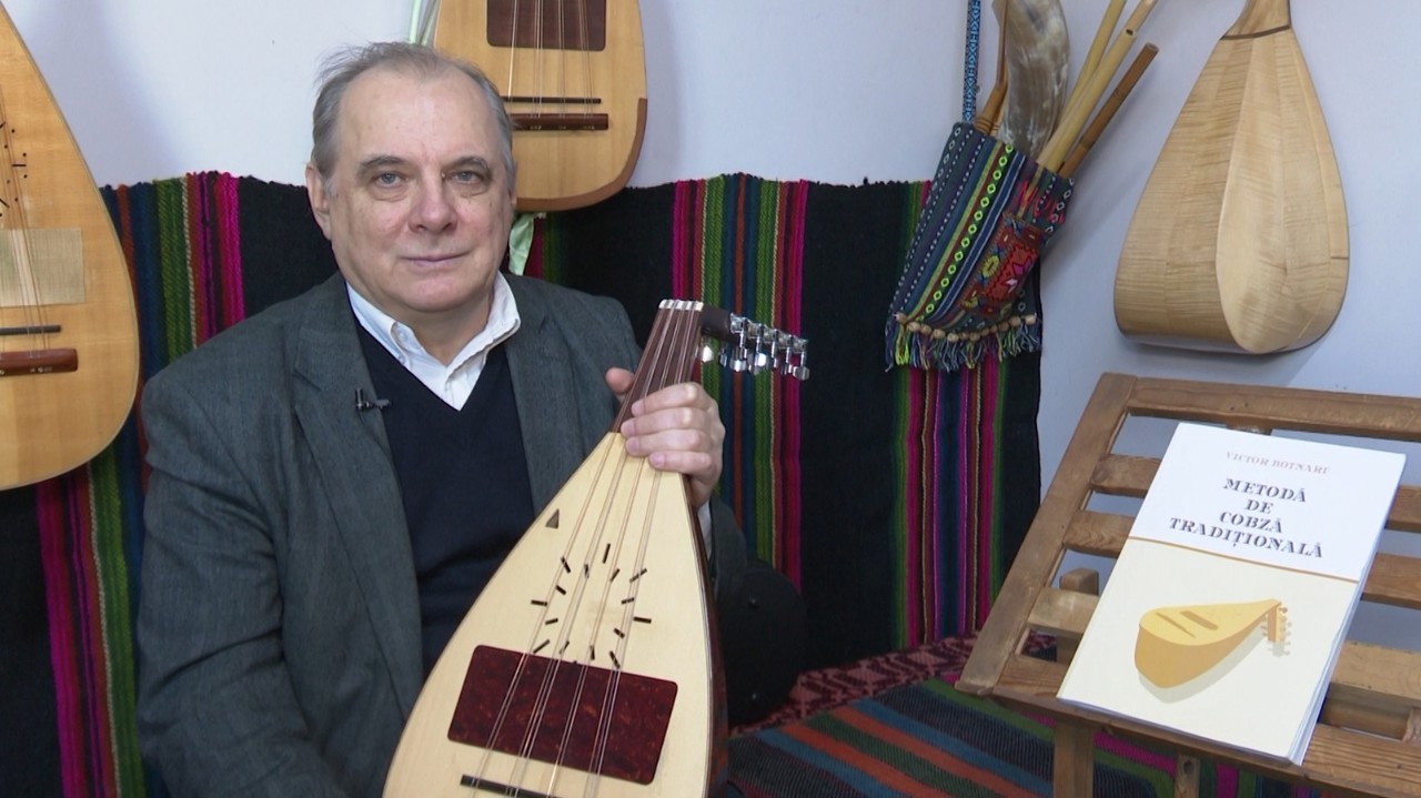 Cobza, inclusă în Lista patrimoniului UNESCO: „Va crește prestigiul instrumentului în R. Moldova și peste hotare”  