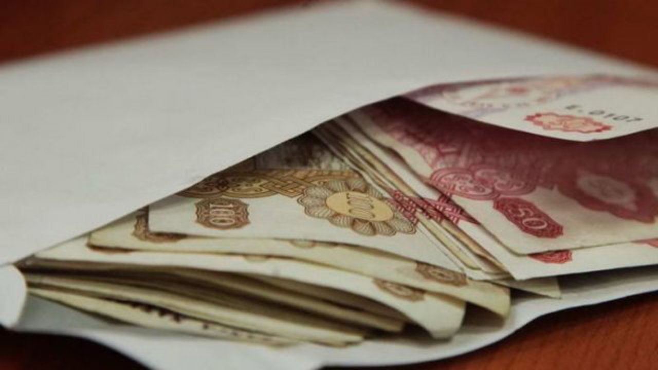 Șefa de la Telenești a fostului Partid „Șor” și o secretară a formațiunii „Șansă”, în judecată după ce ar fi împărțit aproape trei milioane de lei, bani ilegali