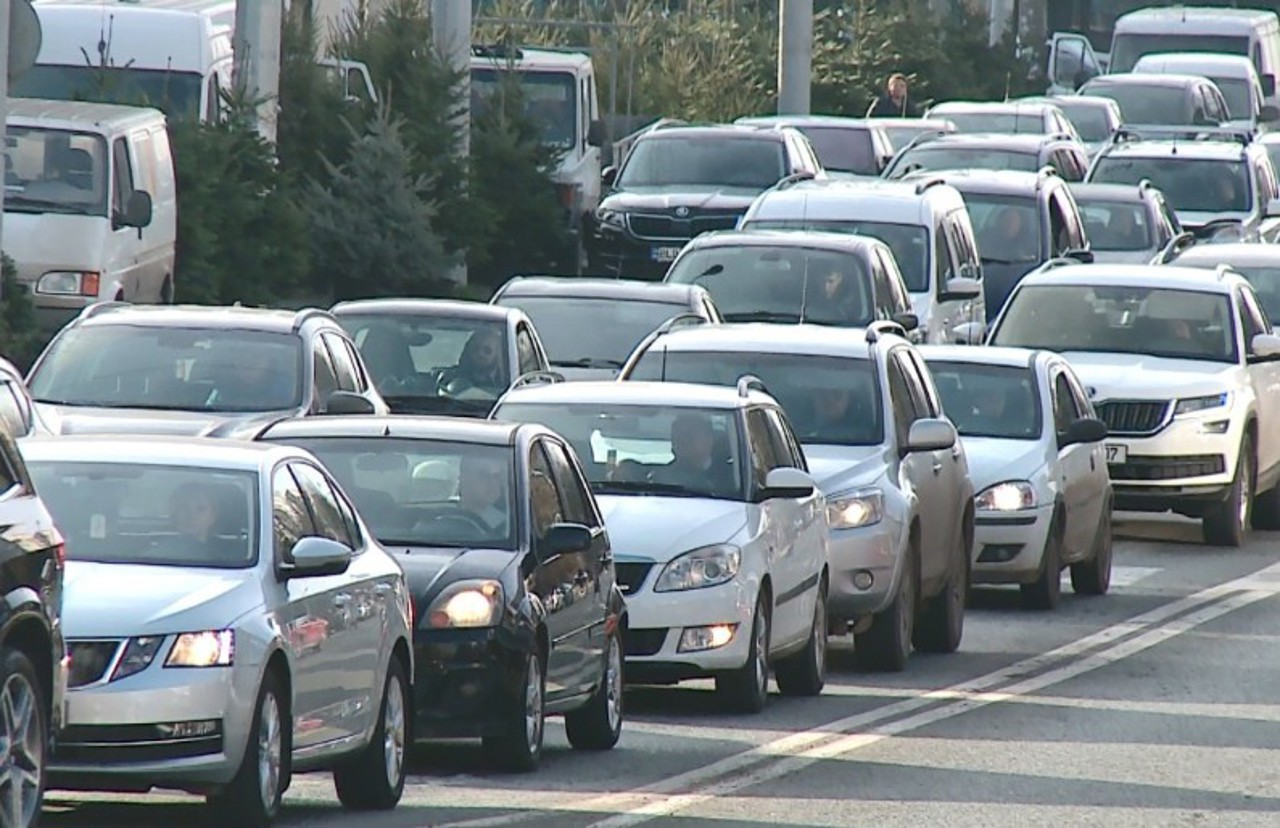 Автопарк Молдовы превысил 1,4 миллиона единиц: темпы роста транспорта опережают модернизацию дорог