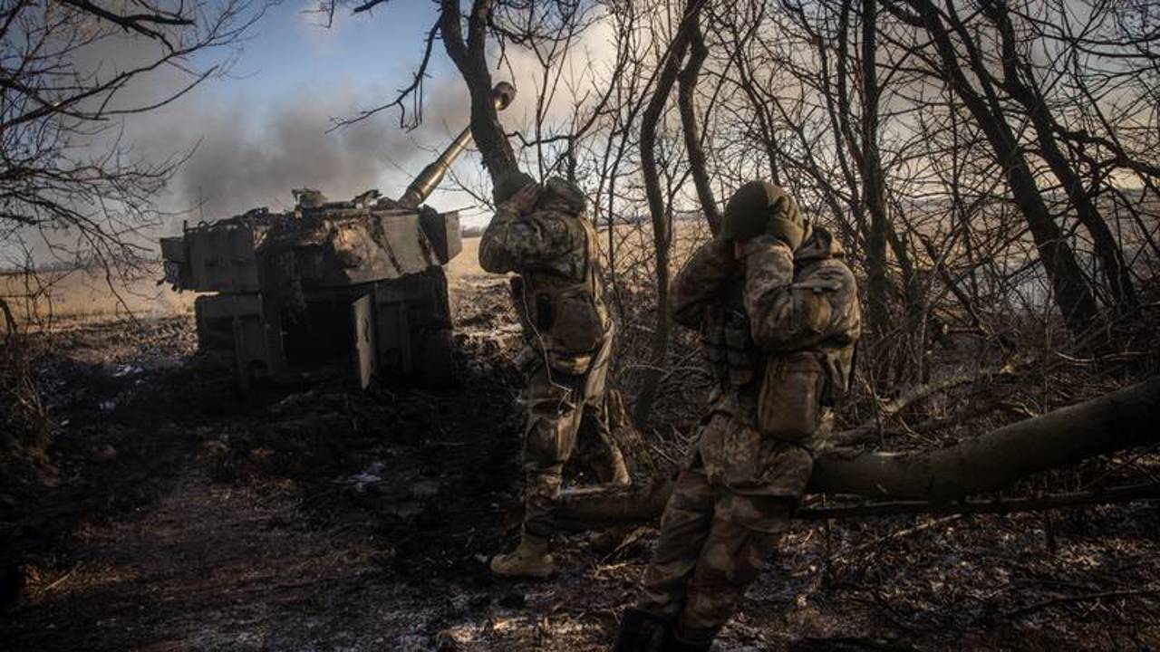 Война в Украине может затянуться в отсутствие переговоров и недостаточных возможностей Украины, говорят военные эксперты