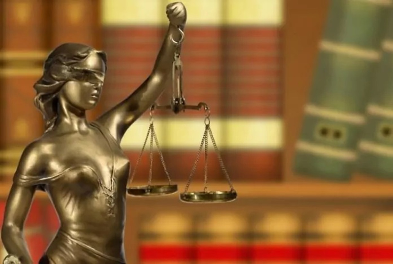 Корреспонденция Бухареста// Бывший премьер-министр Румынии и два бывших министра здравоохранения находятся под следствием по обвинению в нанесении ущерба государству на сумму более одного миллиарда евро