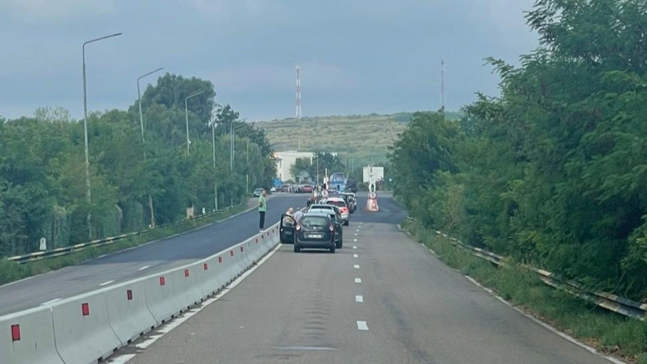 Trafic intens la Leușeni-Albița. Călătorii sunt îndemnați să opteze pentru alte puncte de trecere a frontierei