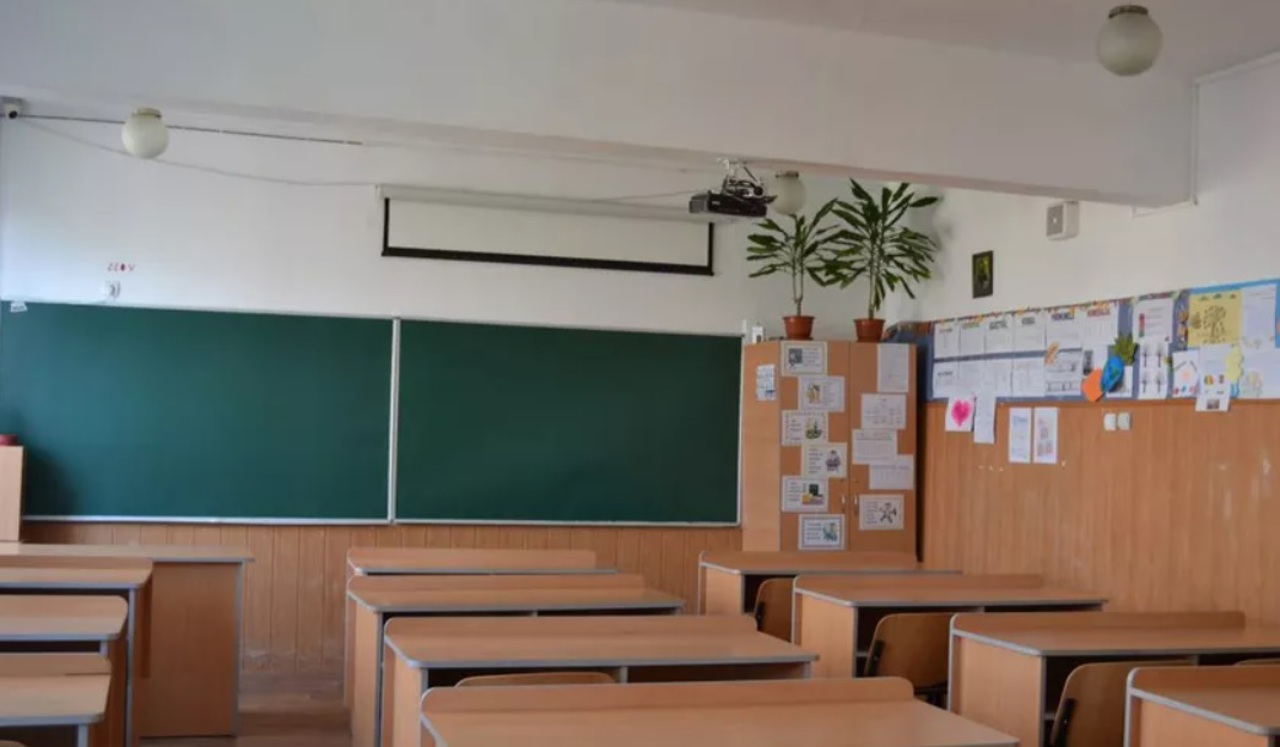 Elevii au intrat în vacanța de iarnă. Când vor reveni la ore