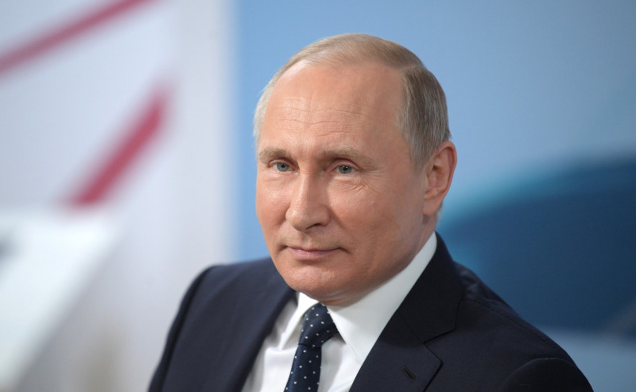 Vladimir Putin thanks Russians for voting in Russia's presidential election