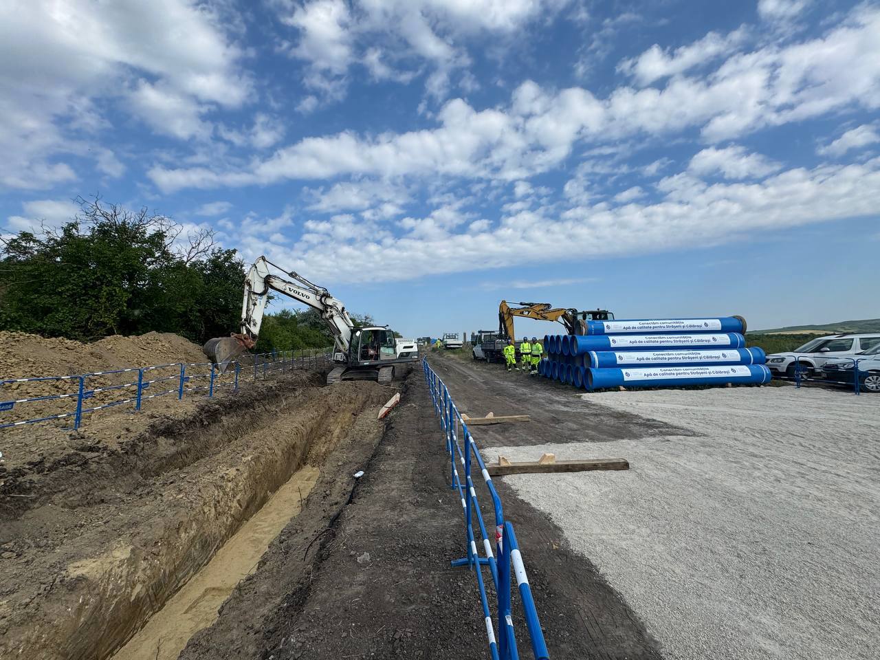 Lucrările de construcție a apeductului magistral Chișinău–Strășeni–Călărași, lansate. Bolea: „Nu vorbim doar despre 50 de kilometri de țeavă, ci despre un proiect de dezvoltare a țării”