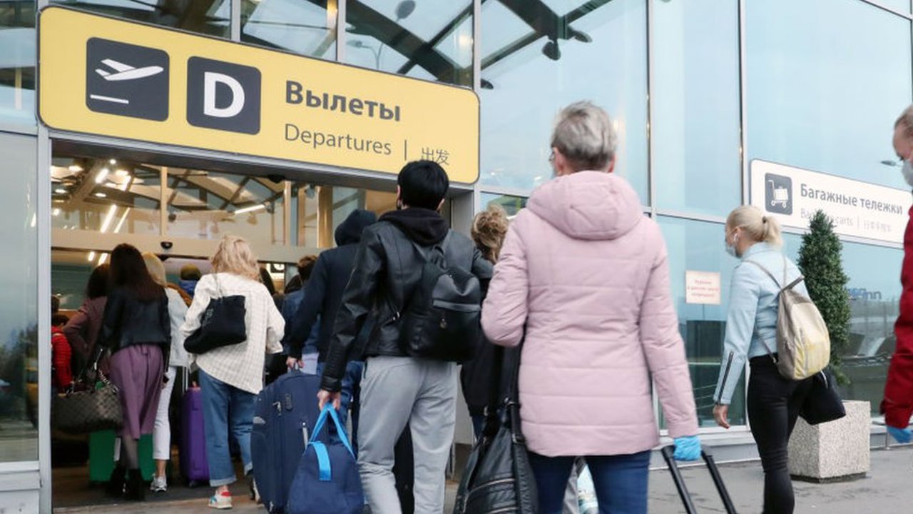 Finland seeks tougher EU visa curbs on Russian travellers 