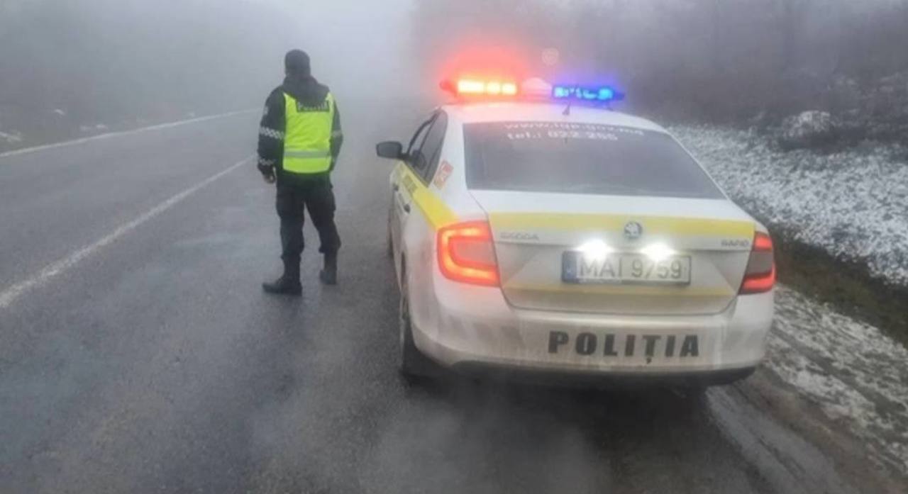 Из-за тумана движение транспорта затруднено