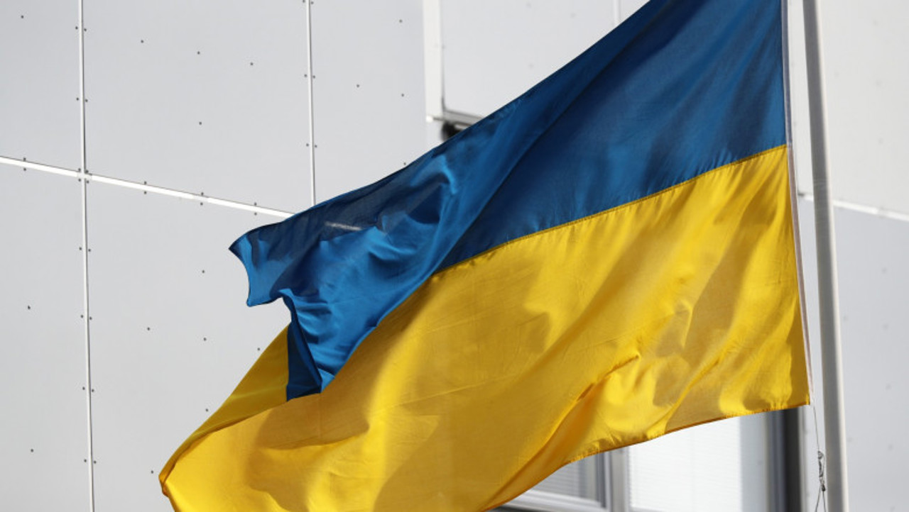 Ucraina și-a revizuit legea minorităților naționale: Drepturi restrânse pentru minoritatea rusă
