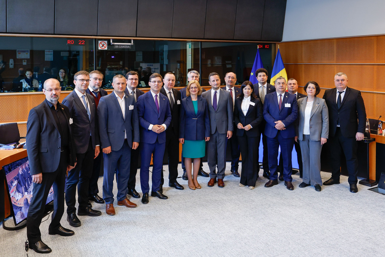 Moldova MPs visit Brussels to advance EU membership talks after pact