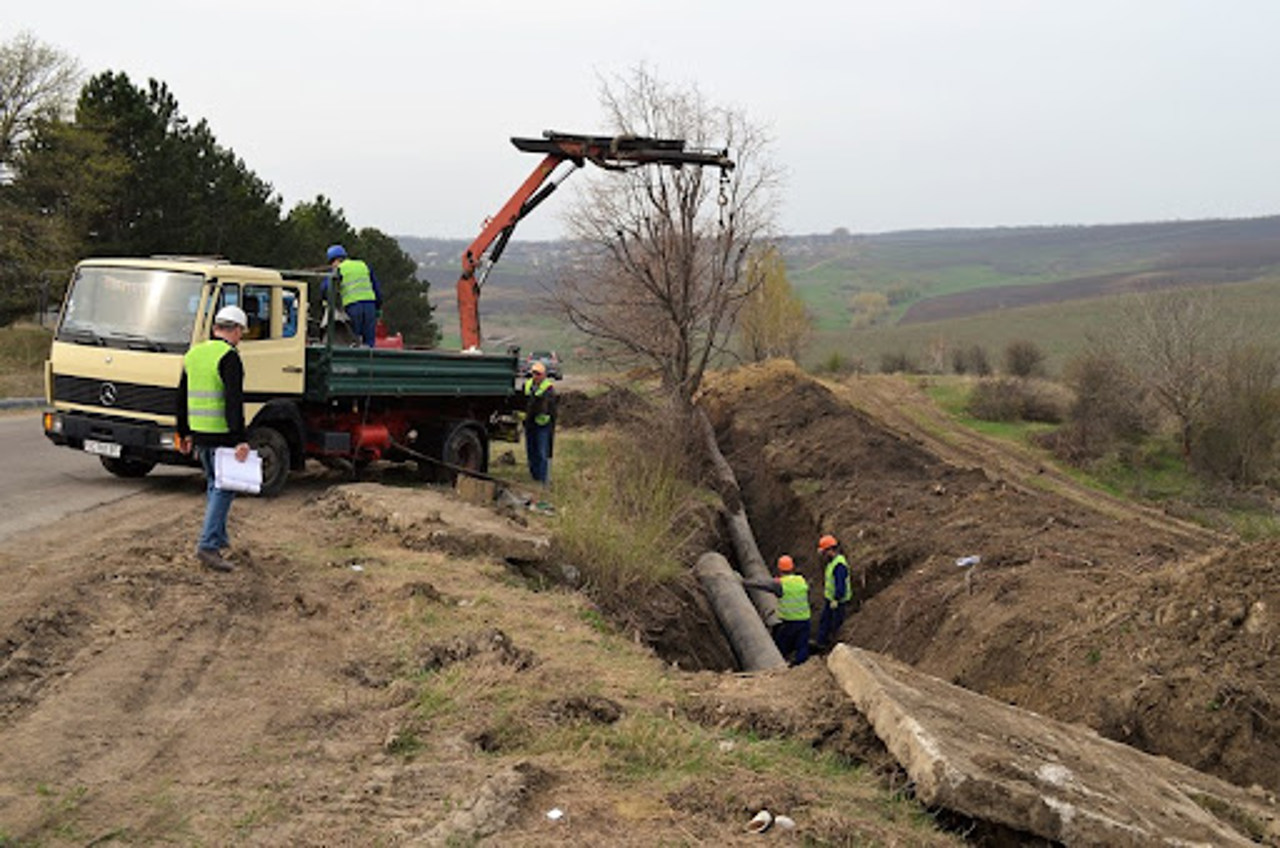 Government unlocks historical water project in North Moldova via new construction deals