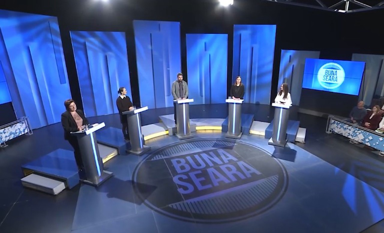 Mai multă libertate și implicare la școală: elevii se vor aprofunda în studiul guvernanței democratice