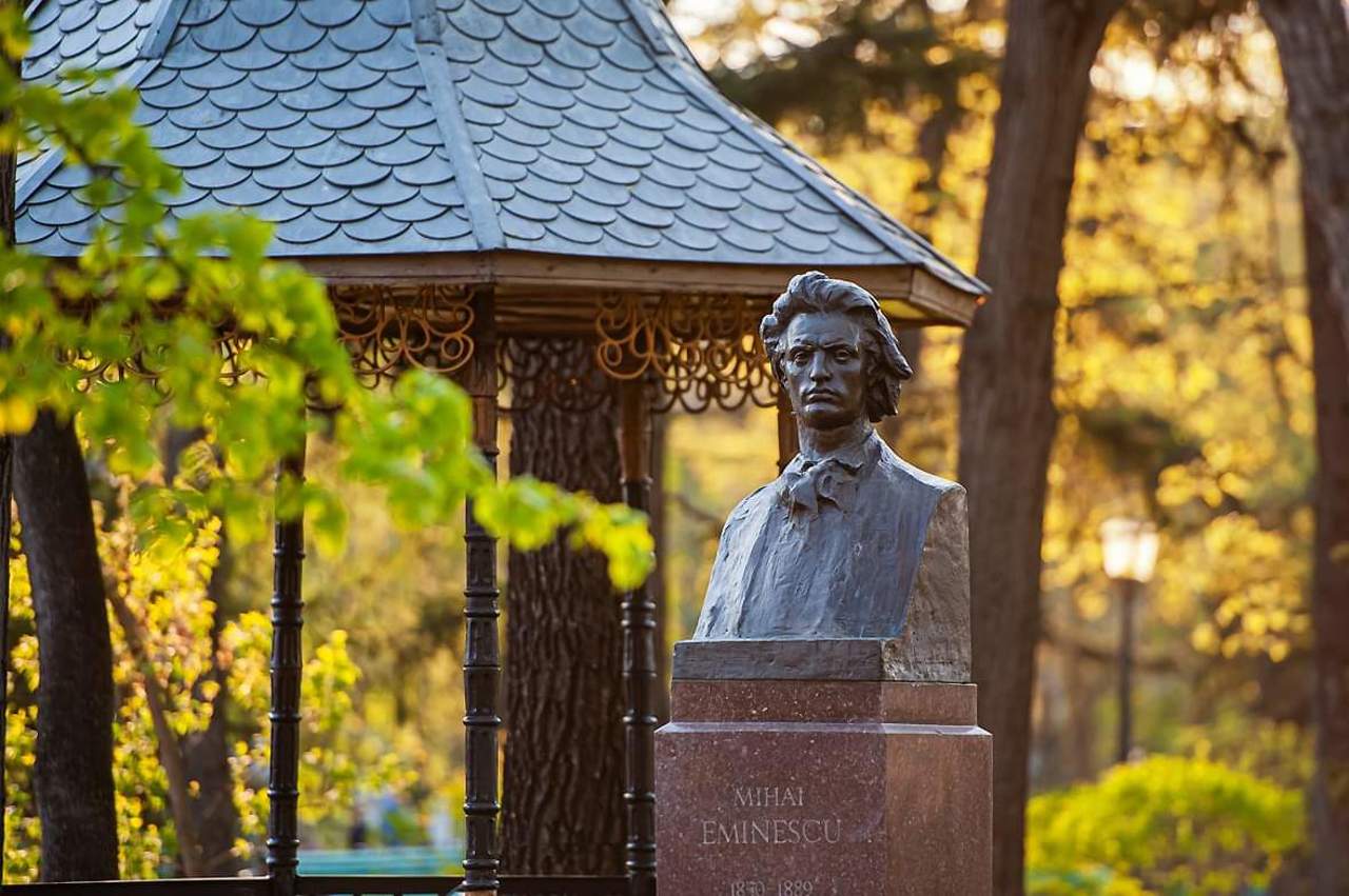 135 years since the poet Mihai Eminescu passed away