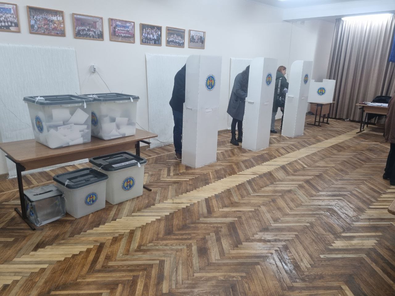 Moldova/’s EU referendum faces tight results and Russian interference