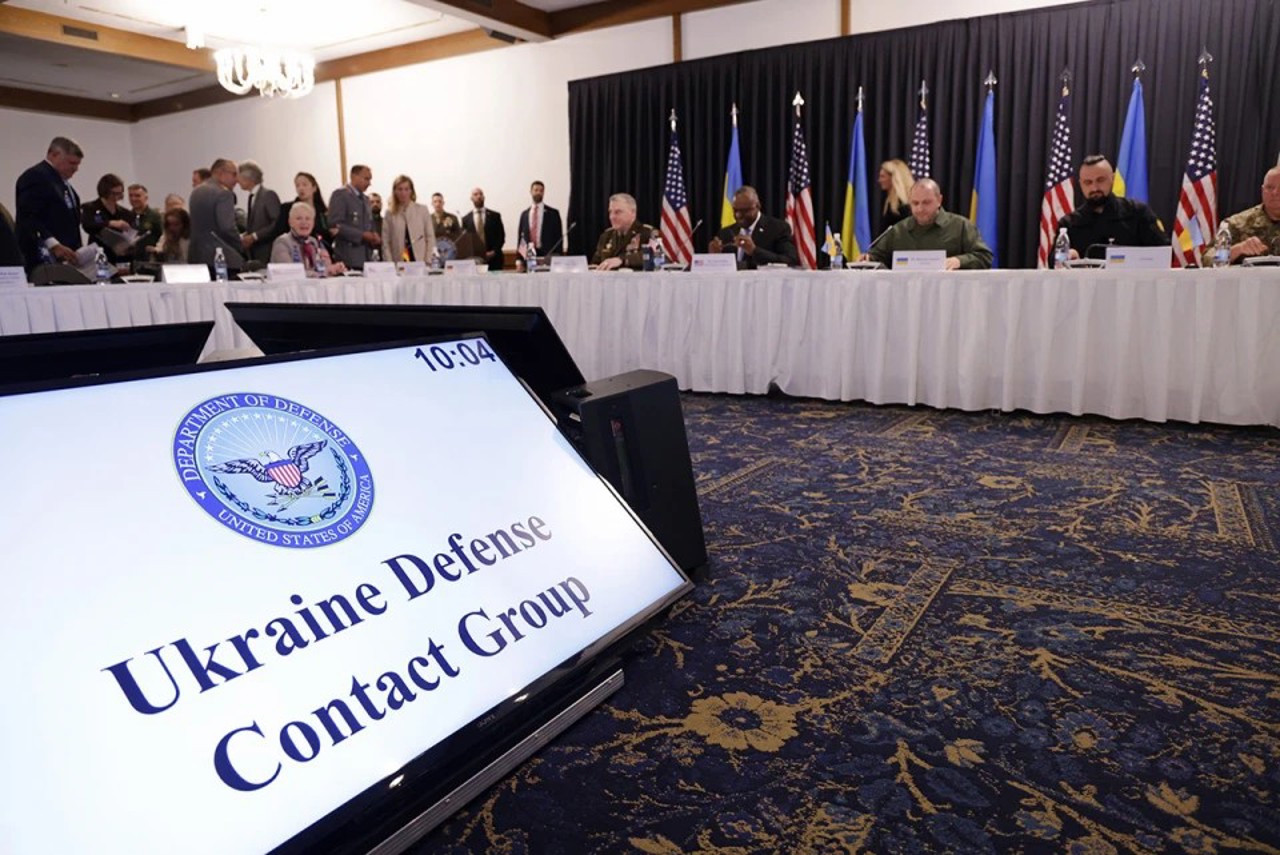 Cacofonie în NATO: Franța și Italia refuză să se alăture fondului de armament al lui Trump pentru Ucraina