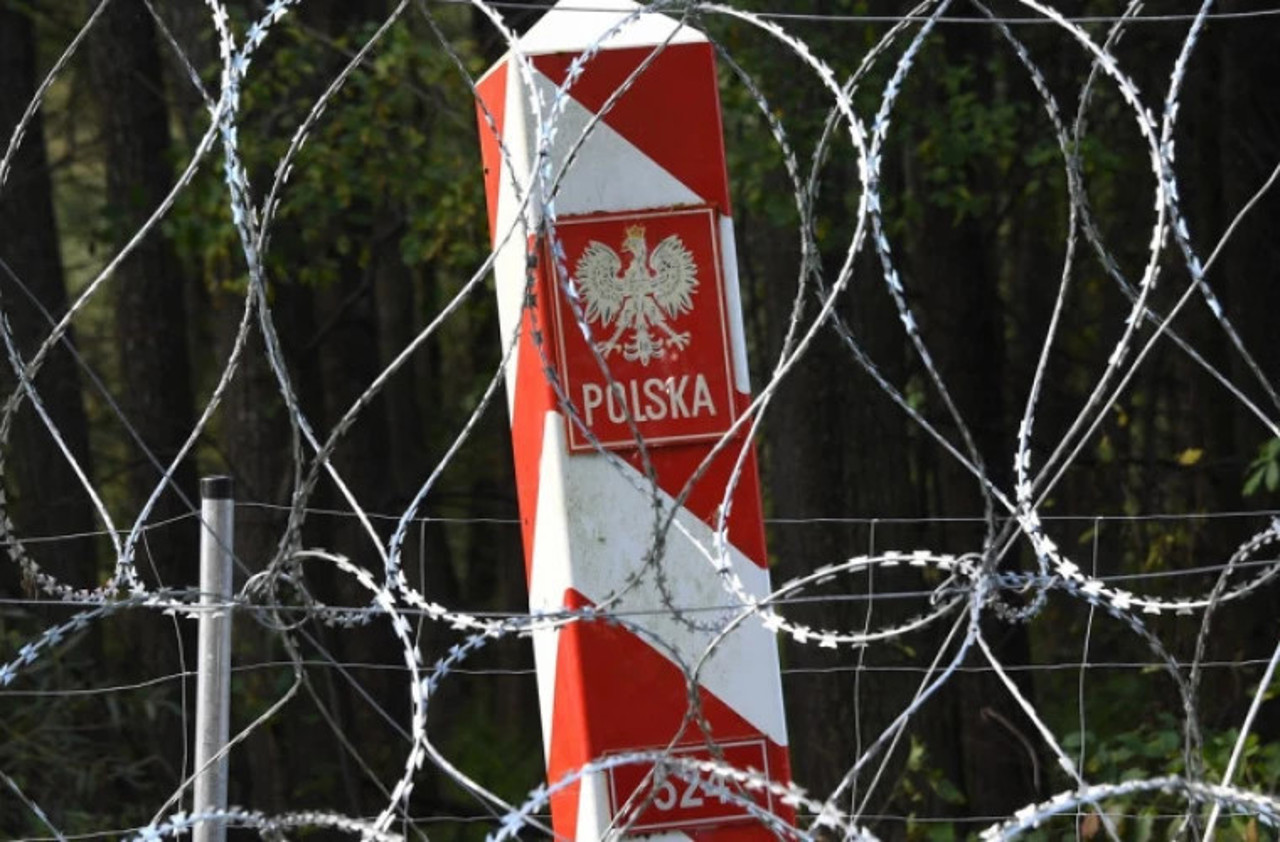 Poland warns that there are more and more illegal border crossing attempts from Belarus