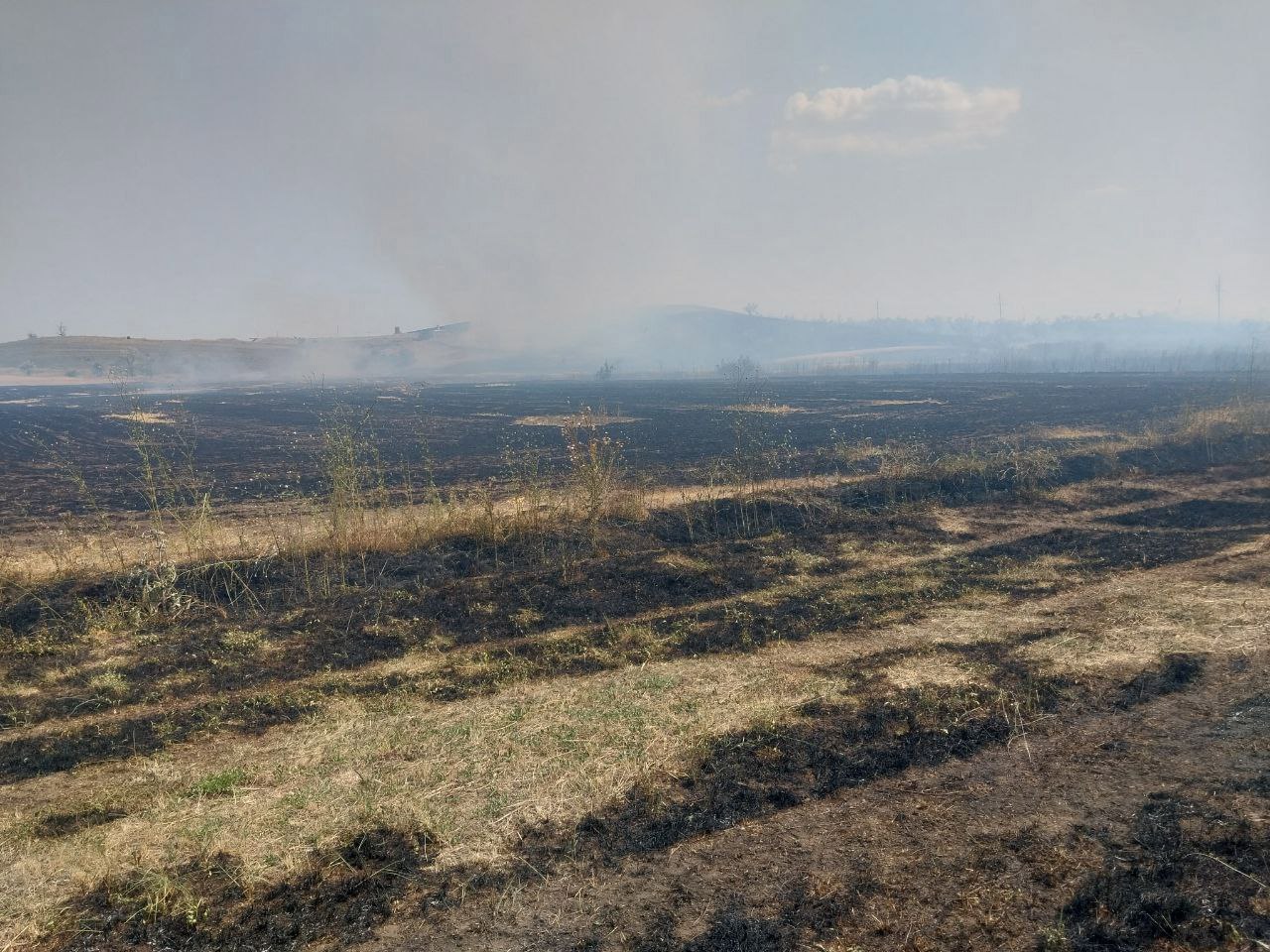 Avertismentul SHS: Risc excepțional de izbucnire a incendiilor, pe teritoriul R. Moldova