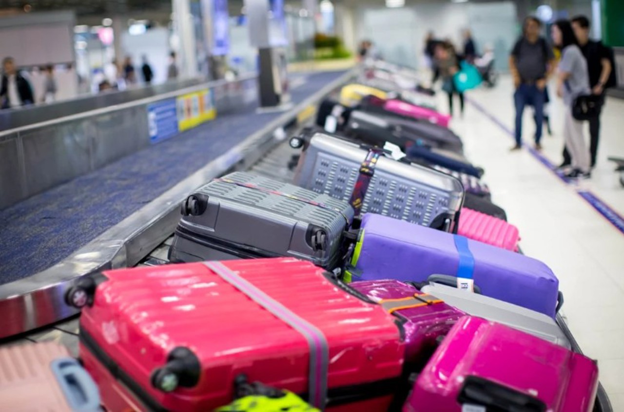 VACANȚĂ | Ce trebuie să conțină un contract încheiat cu agențiile de turism și în ce condiții puteți să-l anulați