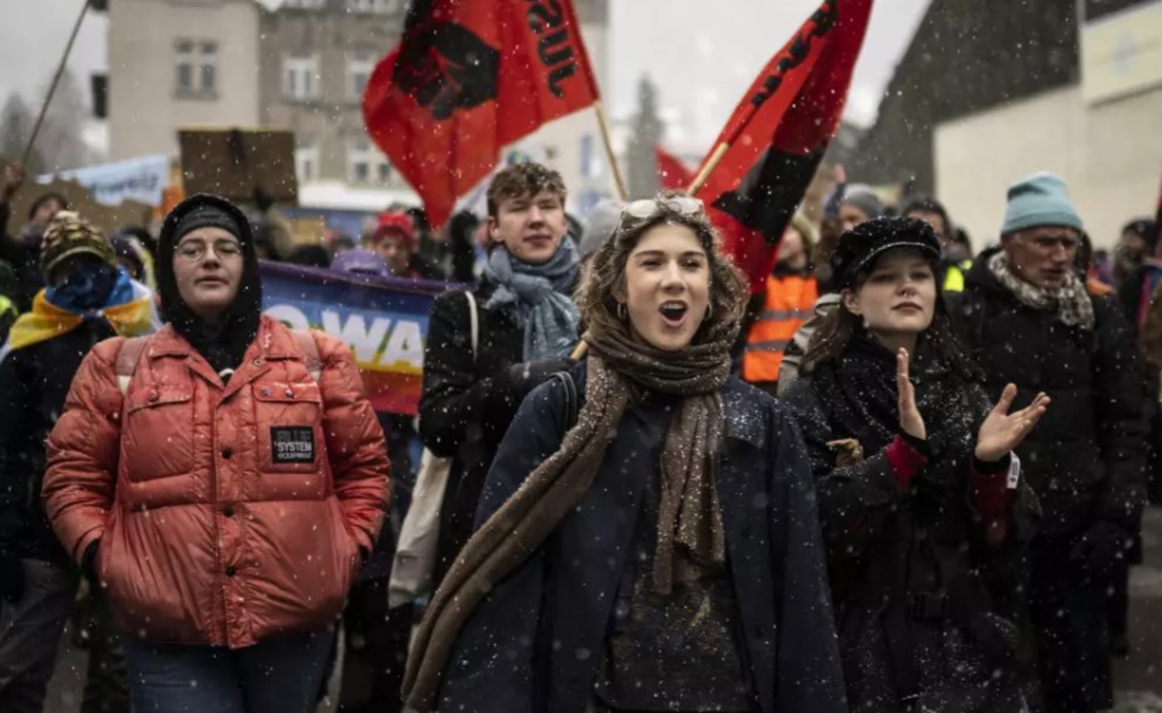 Активисты за климат протестовали в Давосе