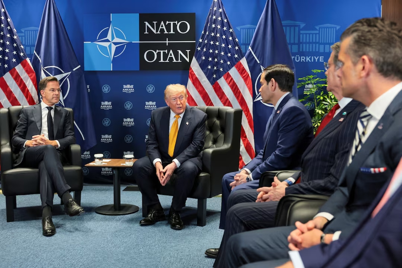 Diplomație sau bullying?” Trump, declarații acide la adresa Danemarcei și Spaniei, la Summitul NATO