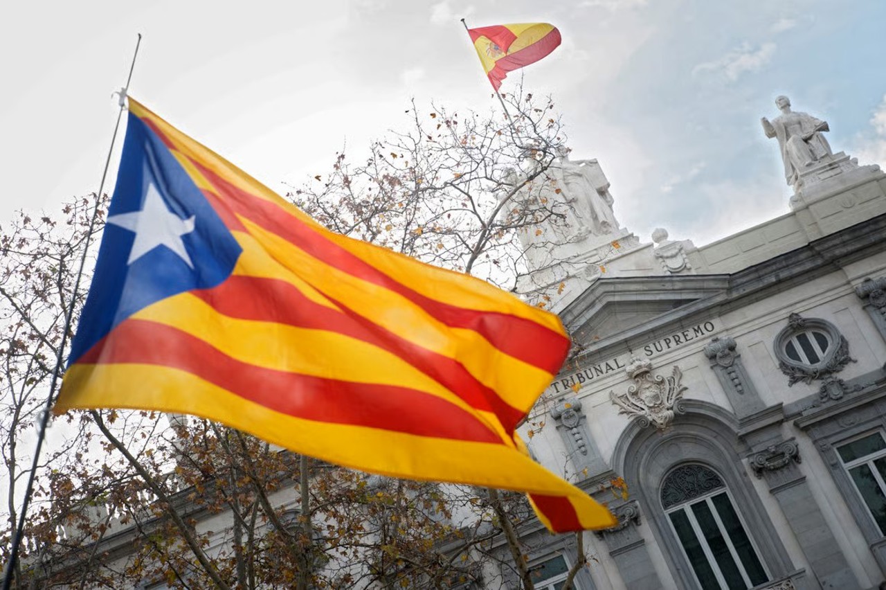 Corespondență Dan Alexe // UE respinge (din nou) catalana ca limbă oficială