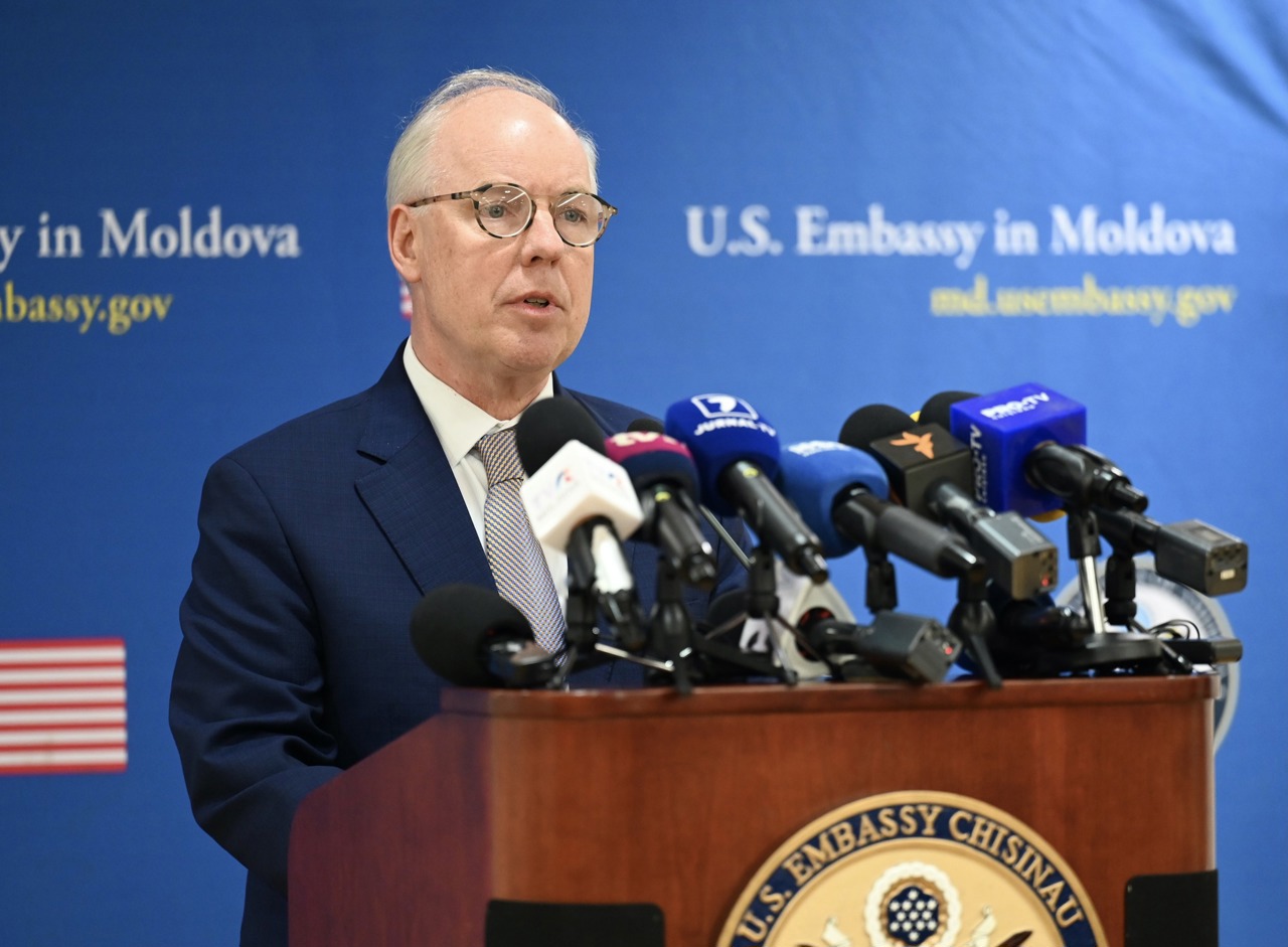 Countering Hybrid Threats: US Assistance in Moldova's Stability