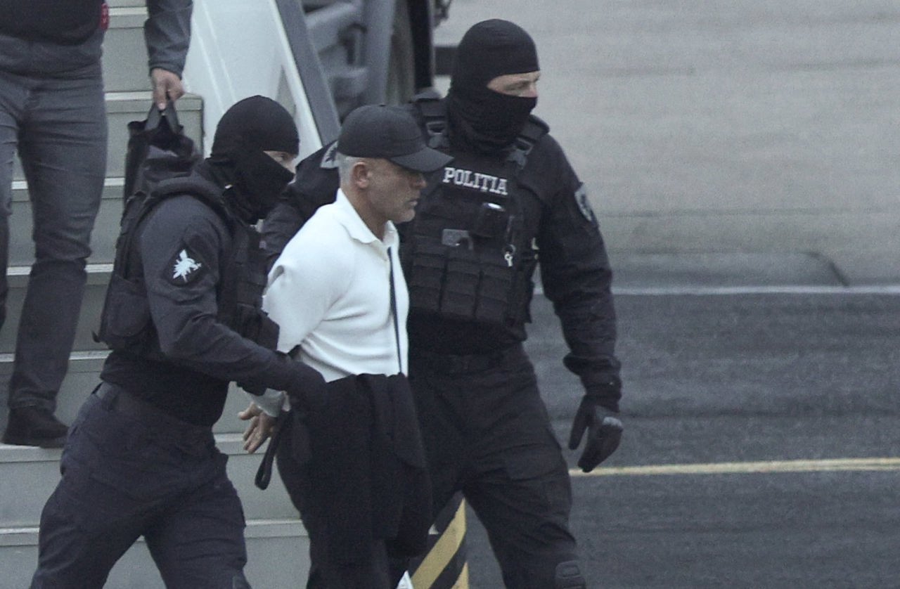 Verdict dictat de instanță: Vladimir Plahotniuc va fi judecat separat în dosarul „furtul miliardului”