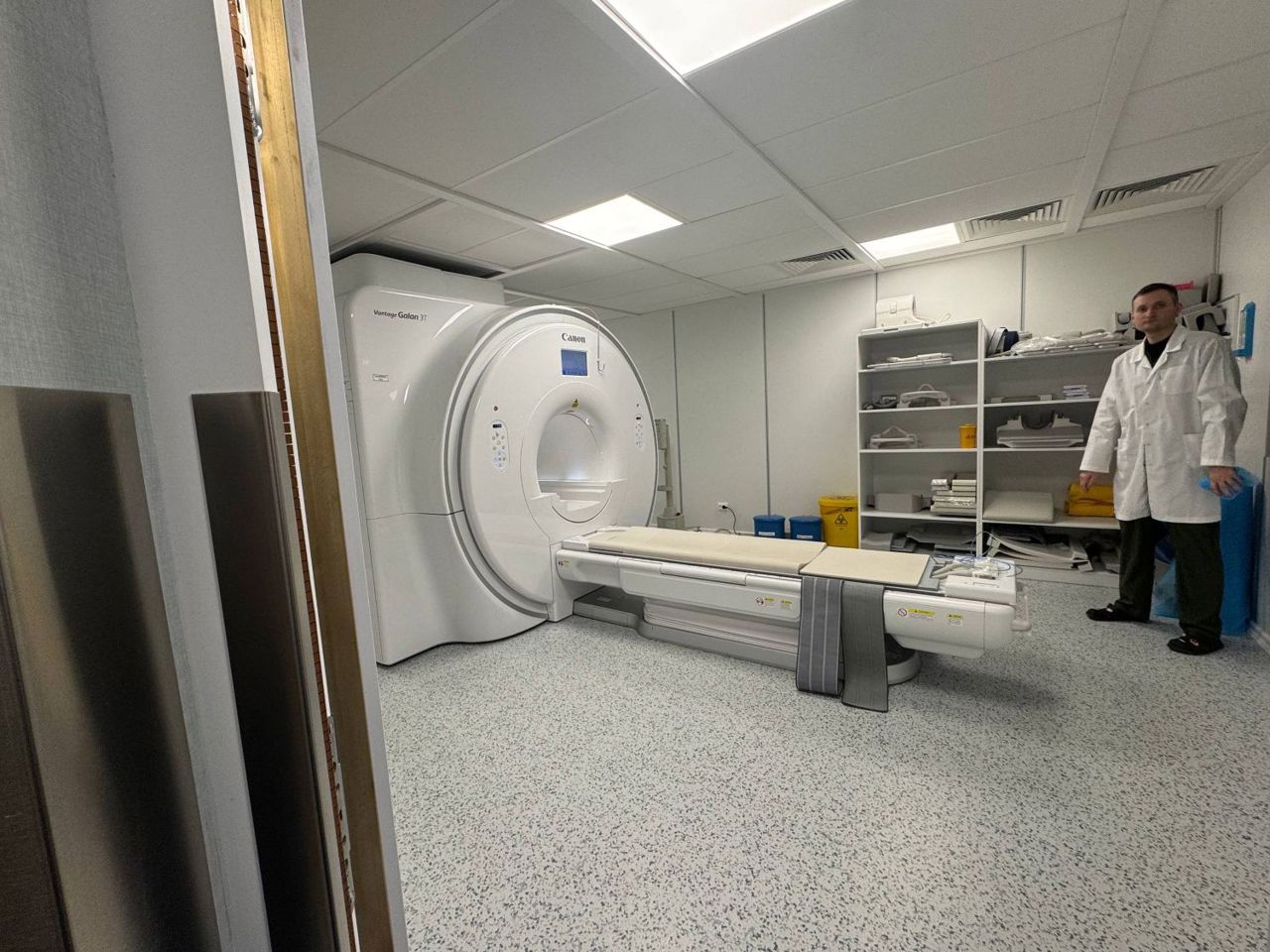MRI unit at the Institute of Neurology and Neurosurgery: over 3,000 investigations to be performed annually