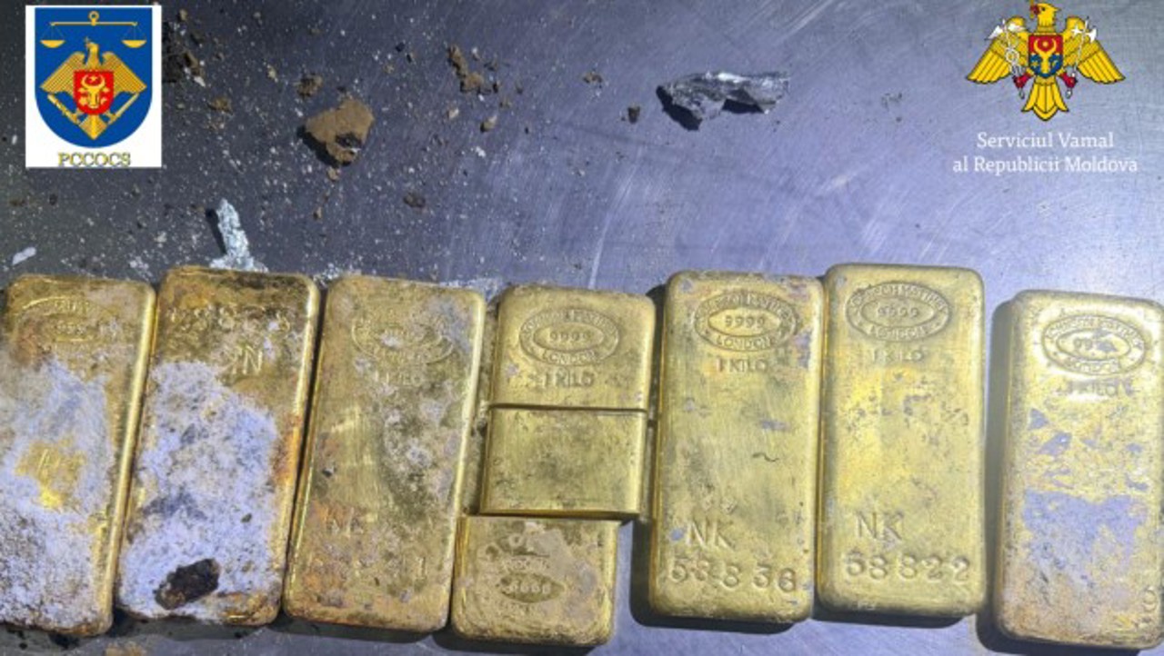Organizatorul contrabandei cu lingouri de aur de 19 milioane de lei, reținut de oamenii legii