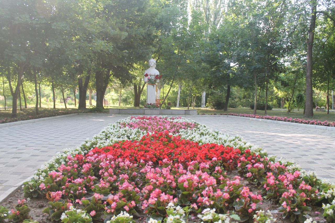Poiana „Mihai Eminescu” din Strășeni – spațiu al memoriei culturale