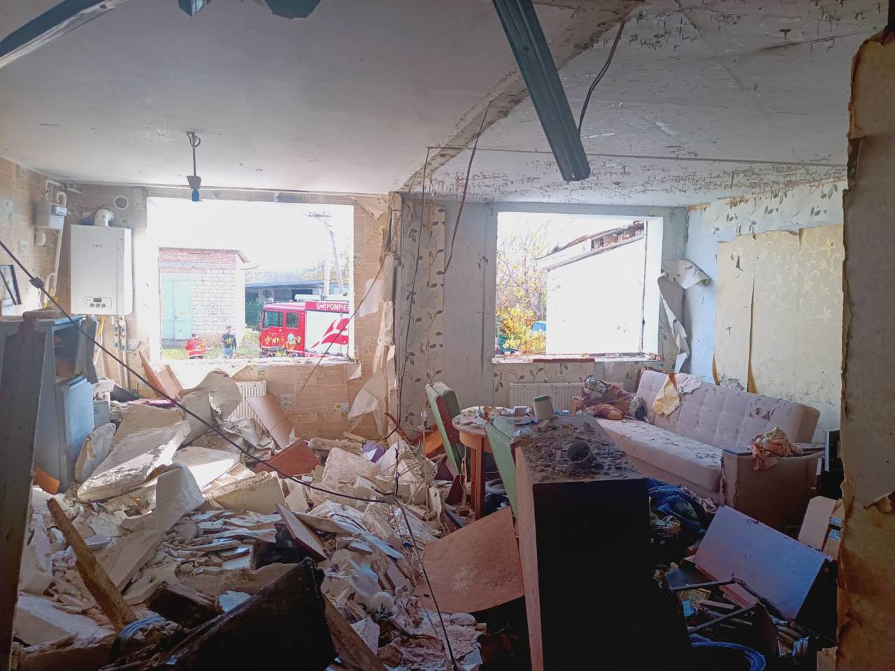 Apartment explosion in Florești injures two, over 50 residents evacuated