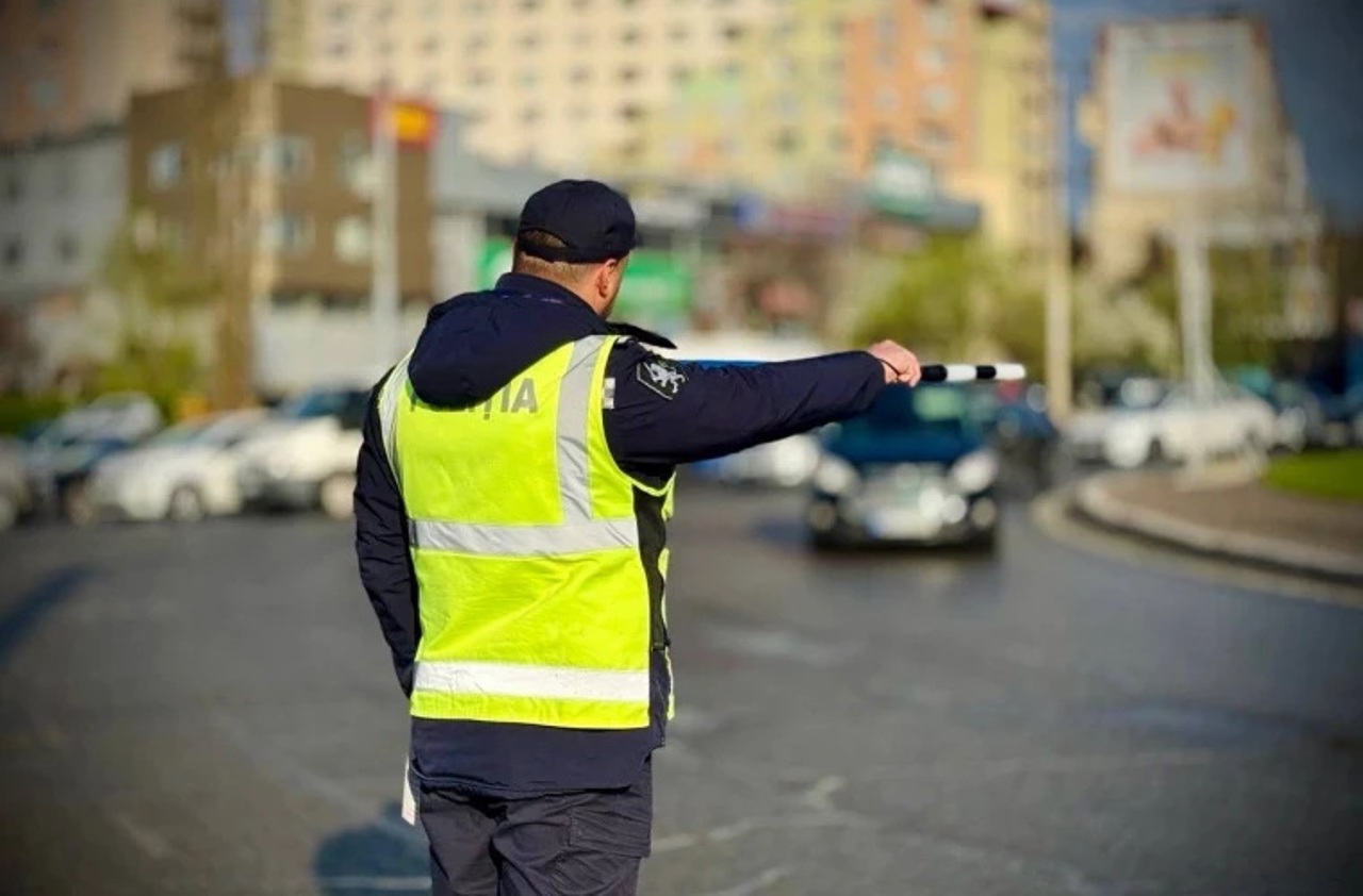 Un bărbat va sta trei în închisoare, după ce a provocat două accidente și a refuzat să fie testat pentru consumul de alcool