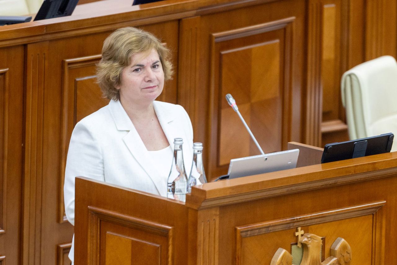 Parlamentul a numit-o pe Maria Tabacari în funcția de membră a Curții de Conturi