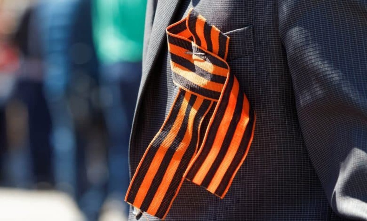 Several members of Parliament investigated by police for wearing the Saint George ribbon