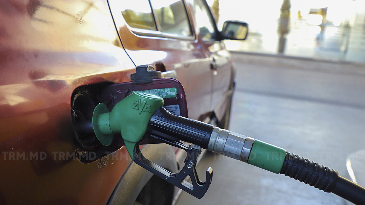 НАРЭ установило новые цены на топливо. Цена на бензин почти 26 леев