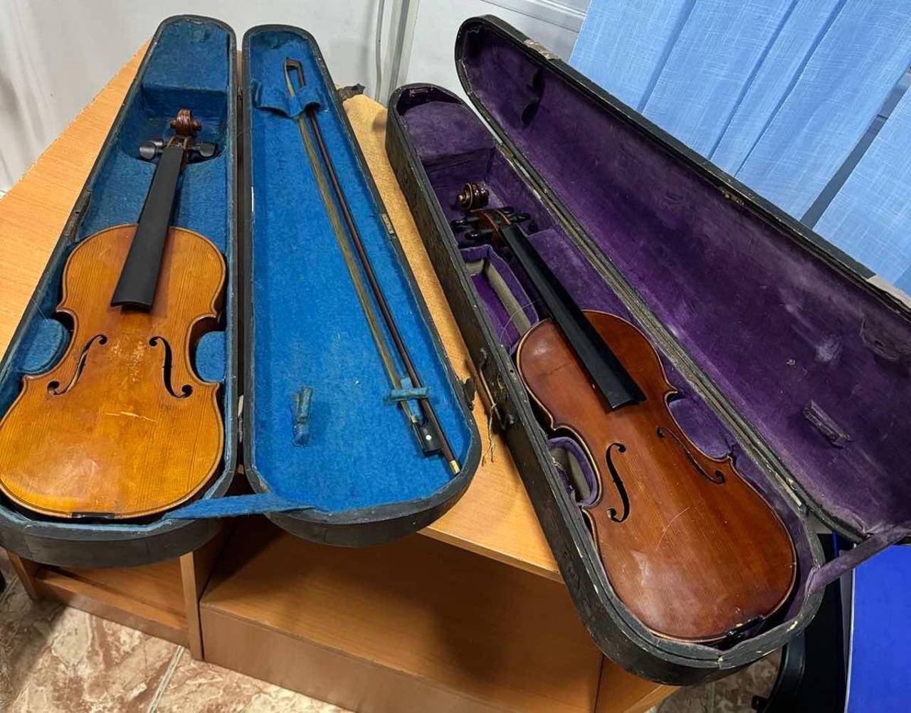 Customs seizes valuable violins at Costești