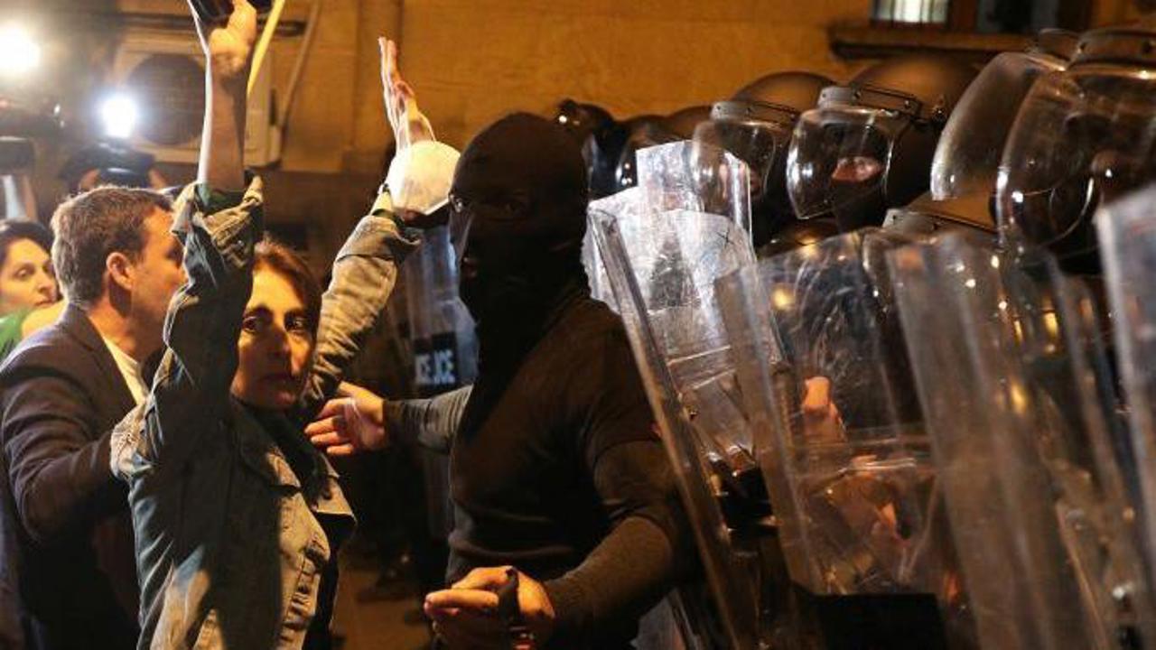 В Тбилиси снова протестовали против закона об «иноагентах». Произошли столкновения с полицией