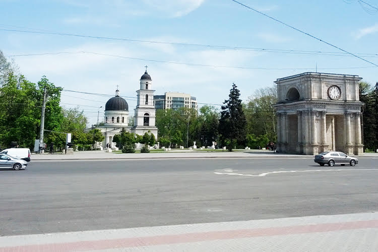 Traficul rutier este suspendat în centrul capitalei