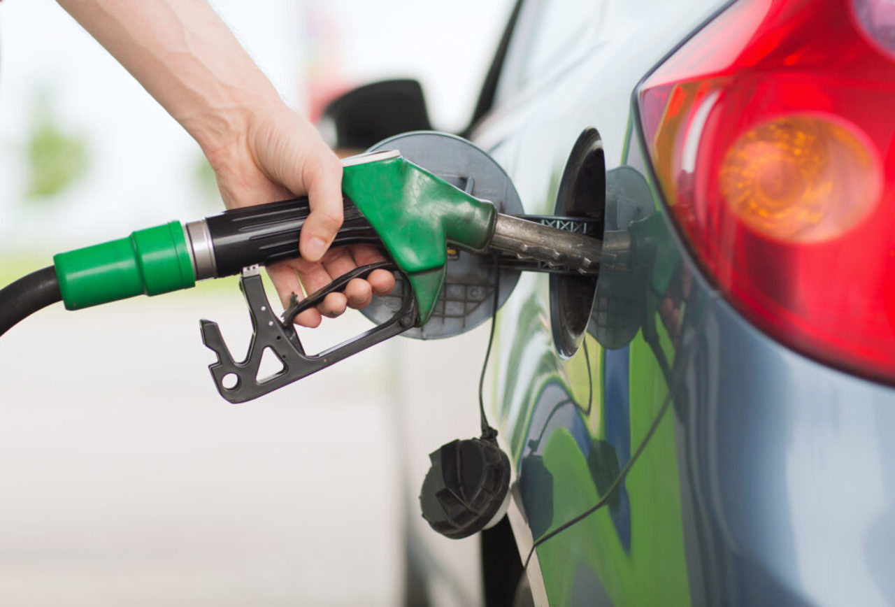 НАРЭ утвердило новые цены на бензин и дизельное топливо