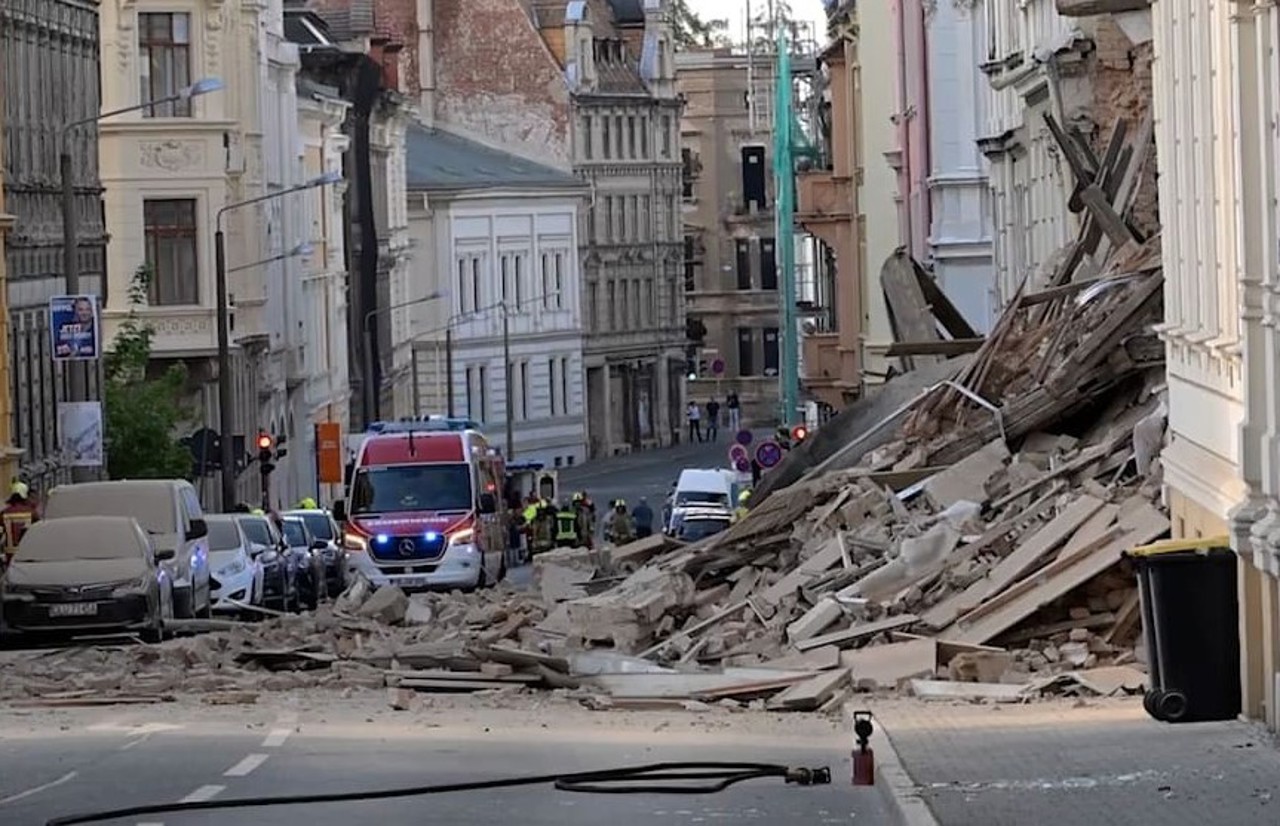 Două tinere românce sunt date dispărute în urma prăbușirii unui bloc de locuințe în estul Germaniei