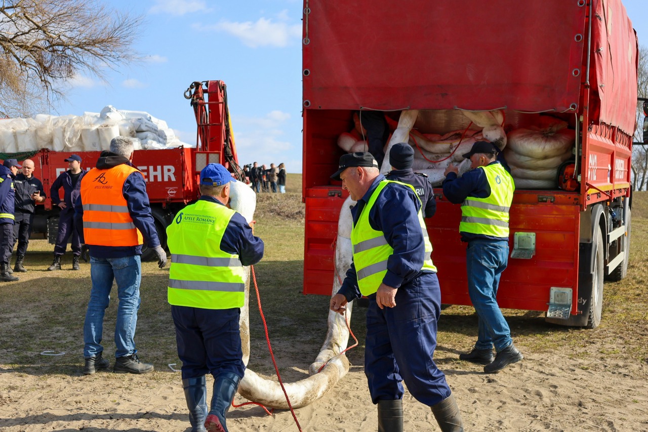 R. Moldova a primit noi echipamente din România pentru intervenția de pe Nistru. Hajder: „Un sprijin vital”