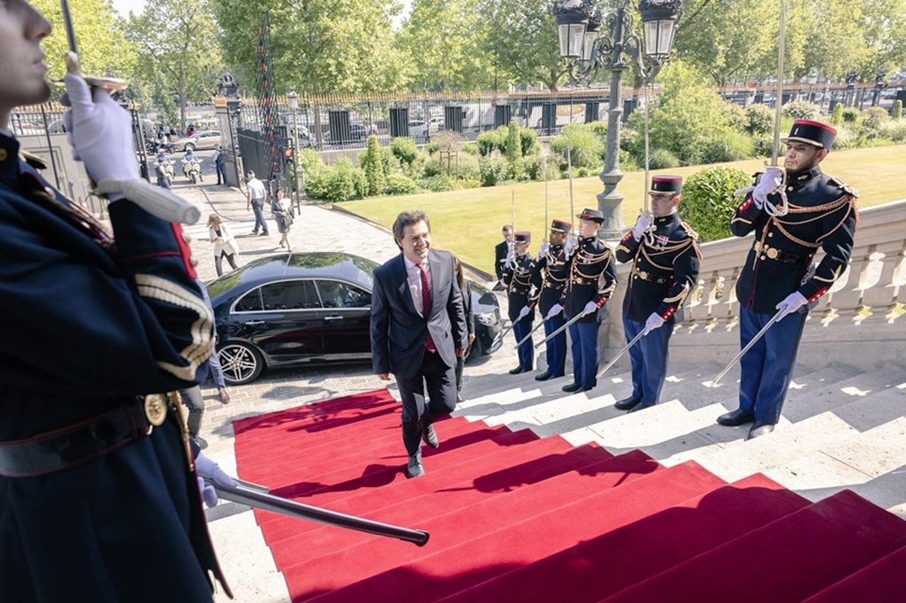 Заместитель премьер-министра Нику Попеску встретился в Париже с министром иностранных дел Франции Катрин Колонна