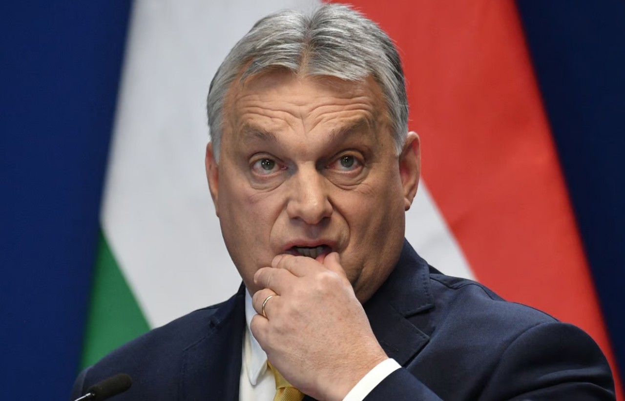 On the eve of the European Council summit, the EU Executive unblocks 10.2 billion euros for Hungary