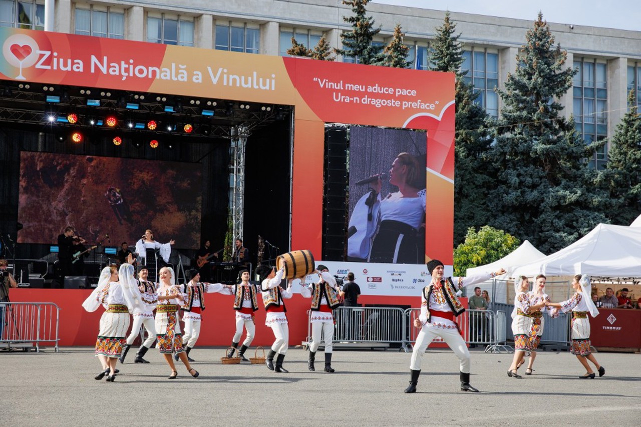 Traffic restrictions in Chisinau on National Wine Day